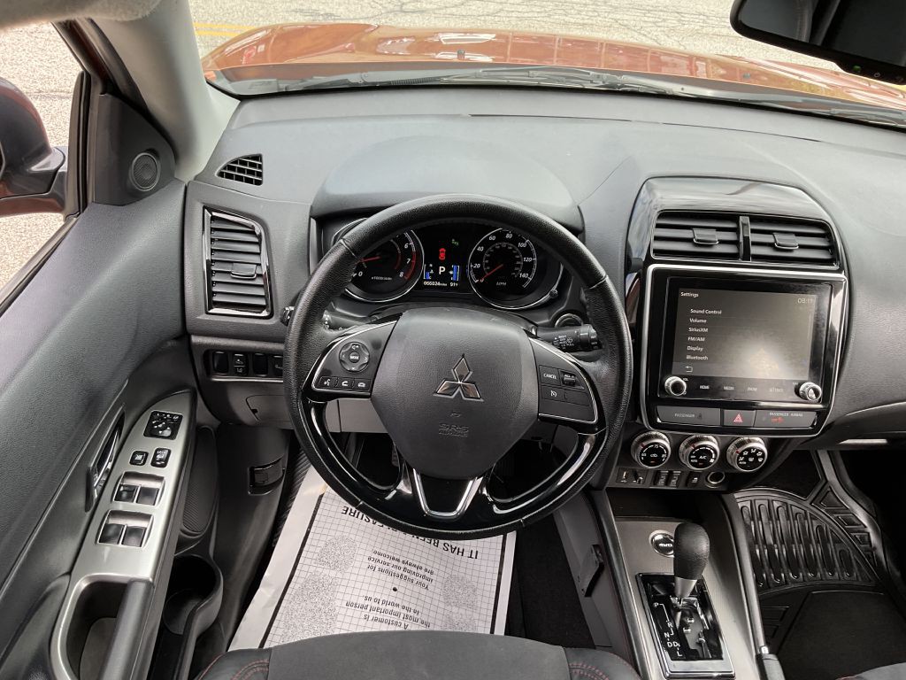 2023 Mitsubishi Outlander Image 26