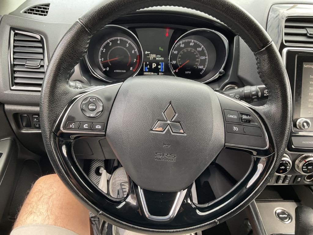 2023 Mitsubishi Outlander Image 32