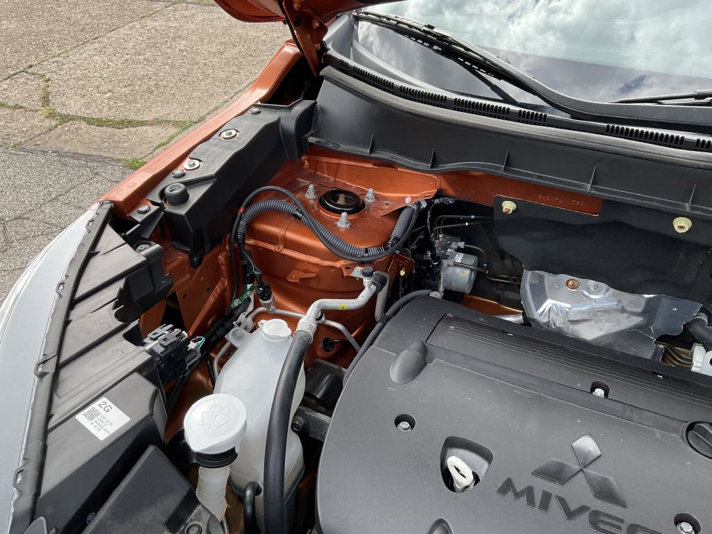2023 Mitsubishi Outlander Image 37