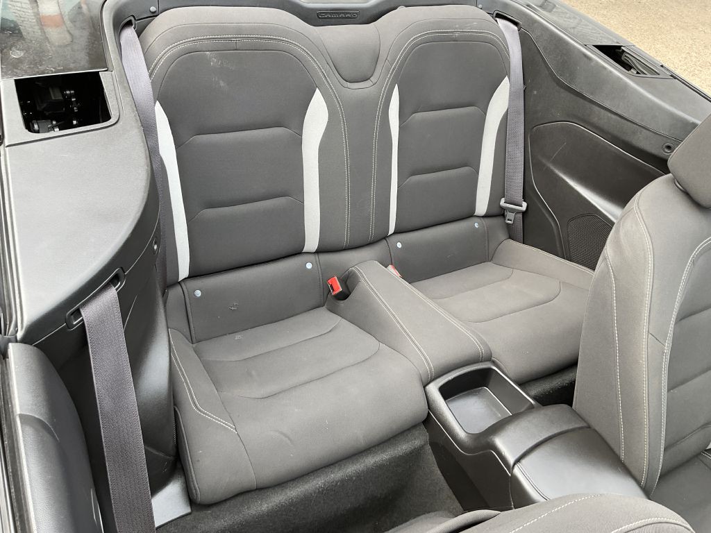 2016 Chevrolet Camaro Image 16