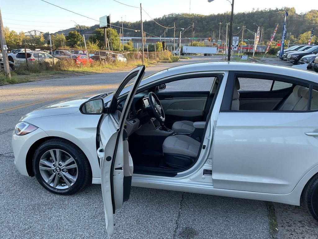 2018 Hyundai Elantra Image 13