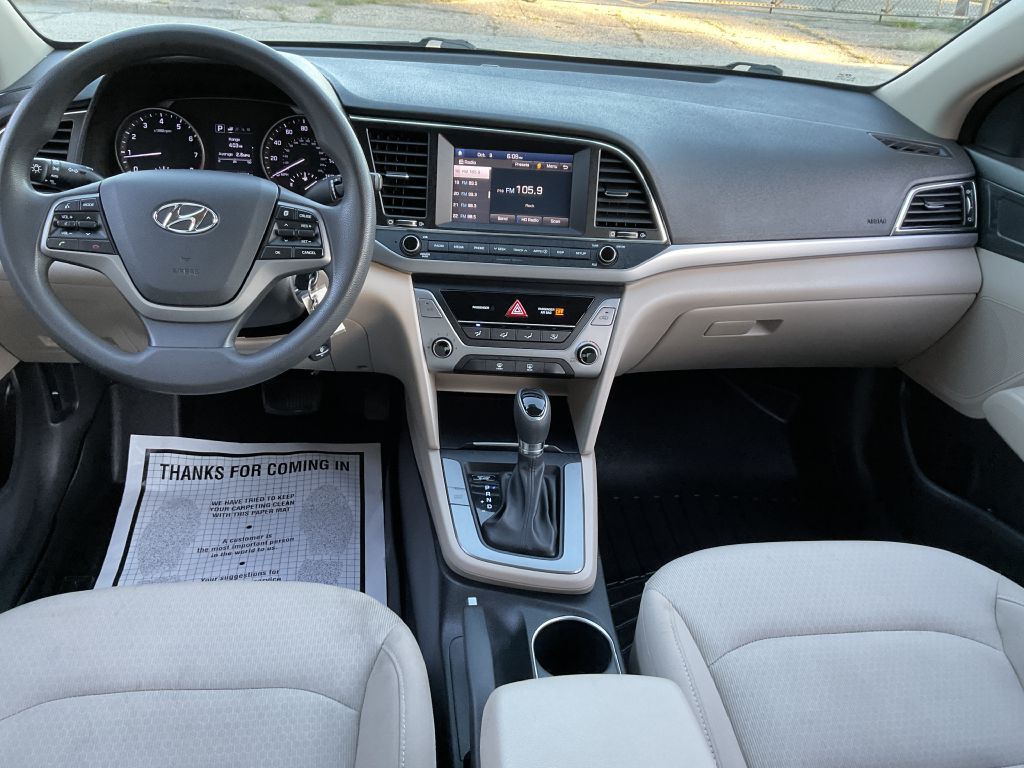 2018 Hyundai Elantra Image 28