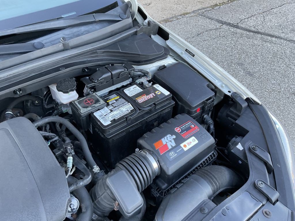 2018 Hyundai Elantra Image 38