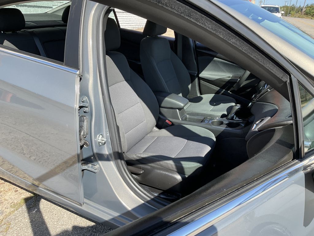 2018 Chevrolet Cruze Image 17