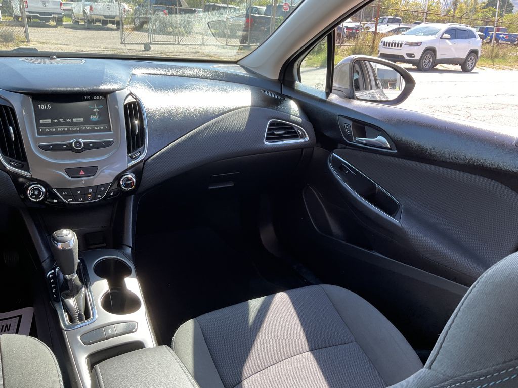2018 Chevrolet Cruze Image 29