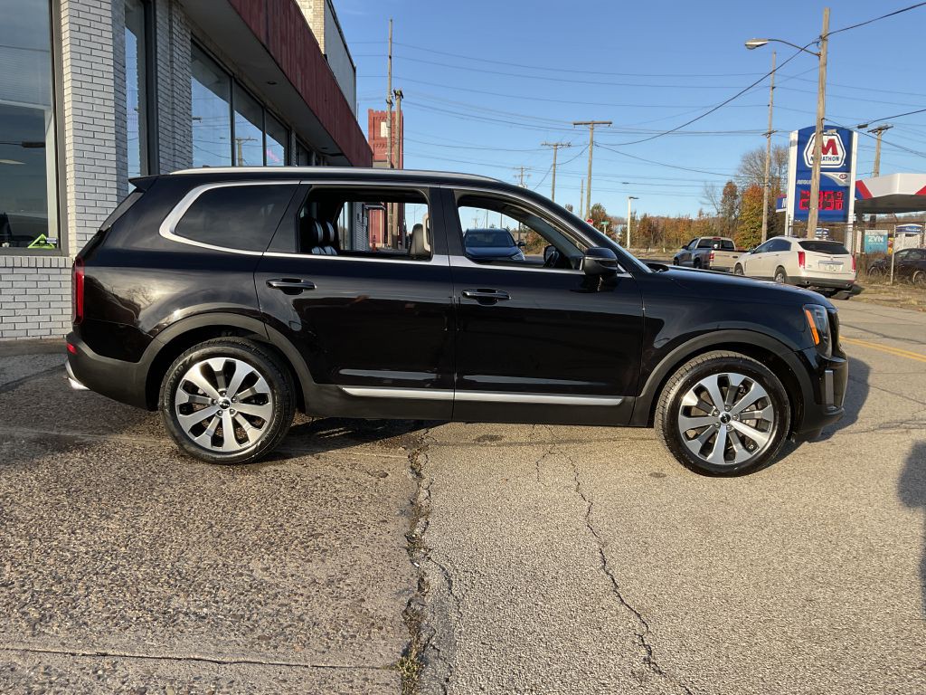 2022 Kia Telluride Image 2