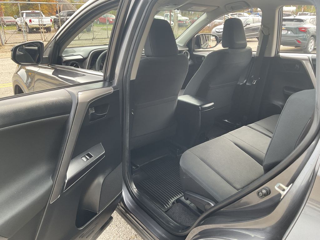 2018 Toyota Rav4 Image 21