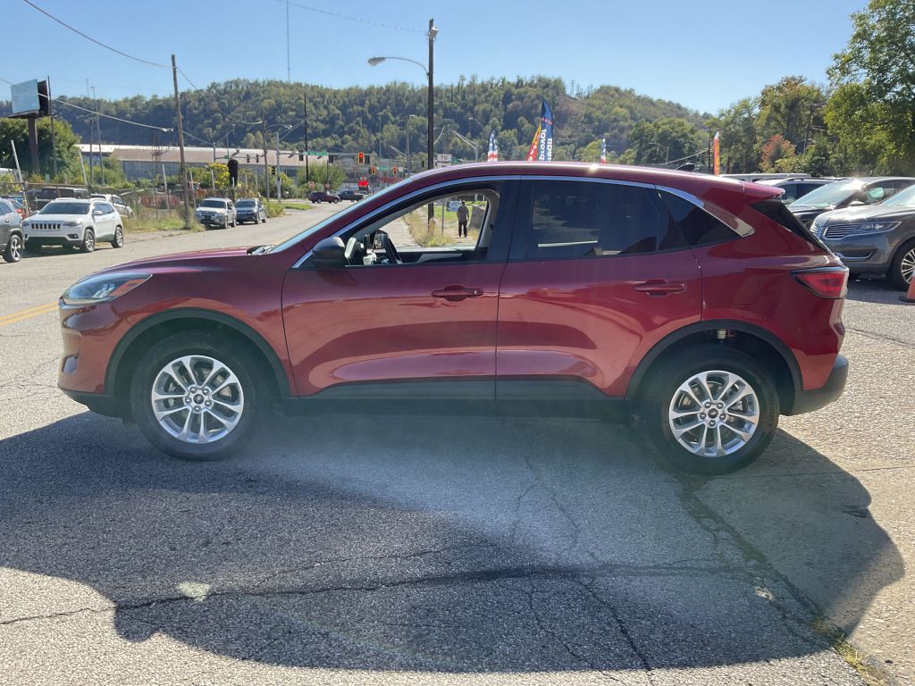 2022 Ford Escape Image 6