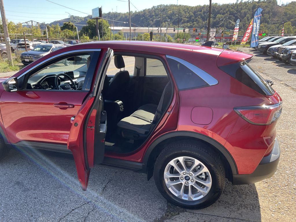 2022 Ford Escape Image 19