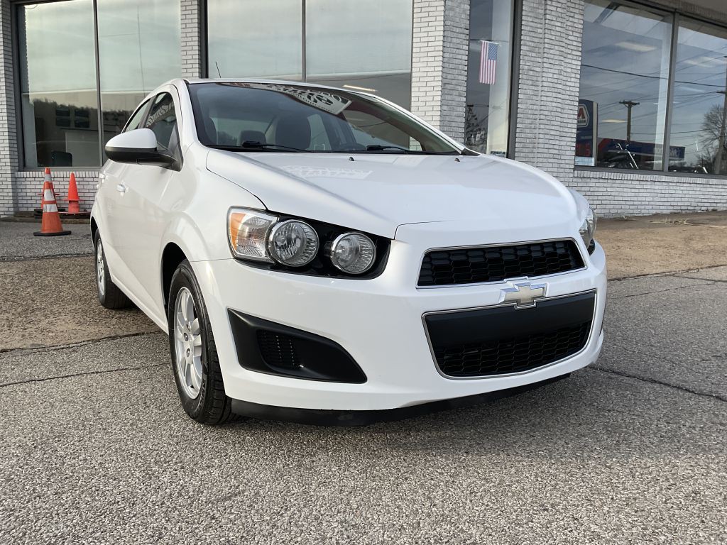 2012 Chevrolet Sonic Image 1