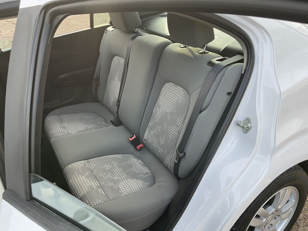 2012 Chevrolet Sonic Image 20