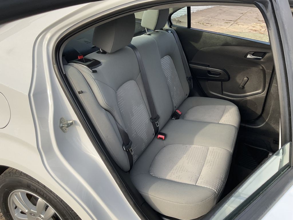 2012 Chevrolet Sonic Image 23