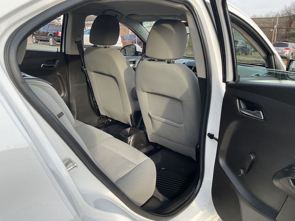 2012 Chevrolet Sonic Image 24