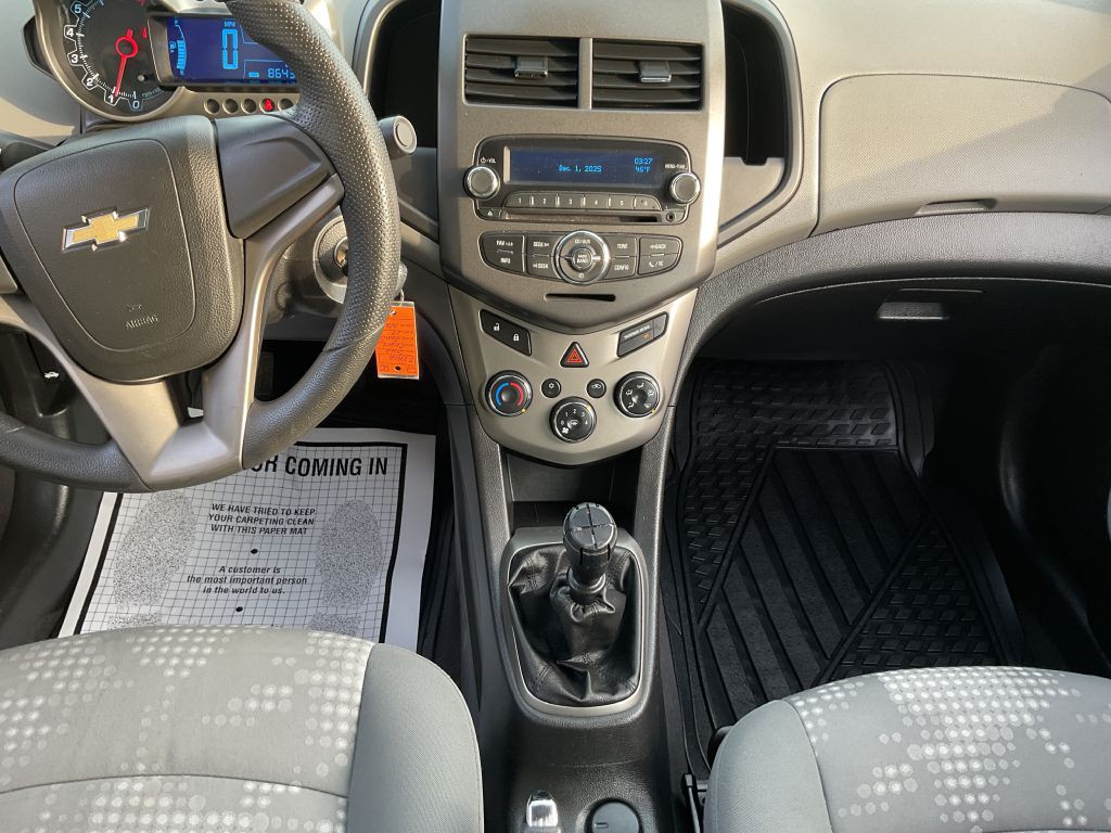 2012 Chevrolet Sonic Image 30