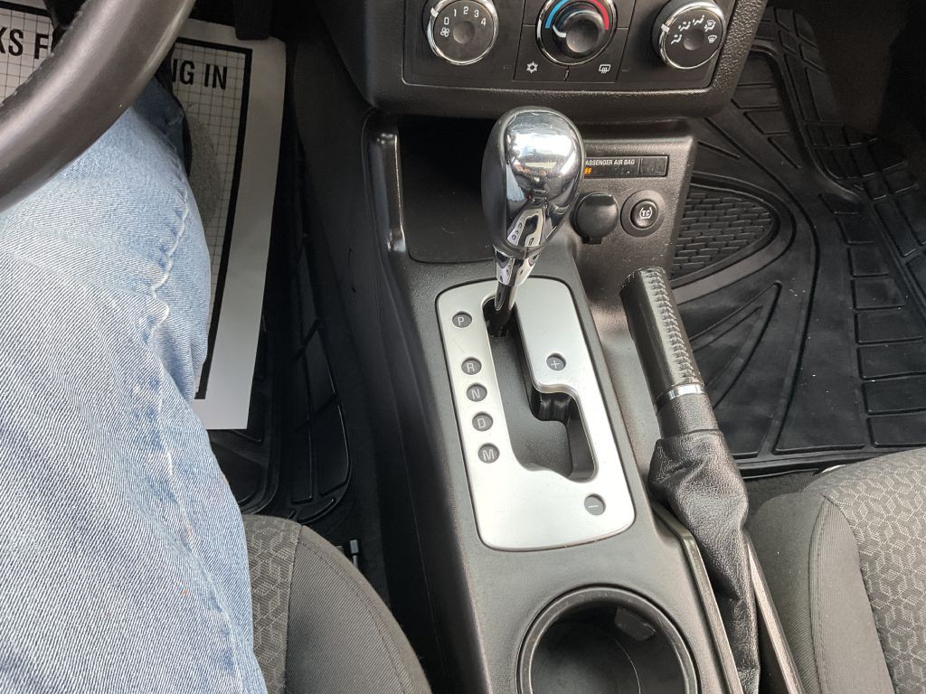 2009 Pontiac G6 Image 27