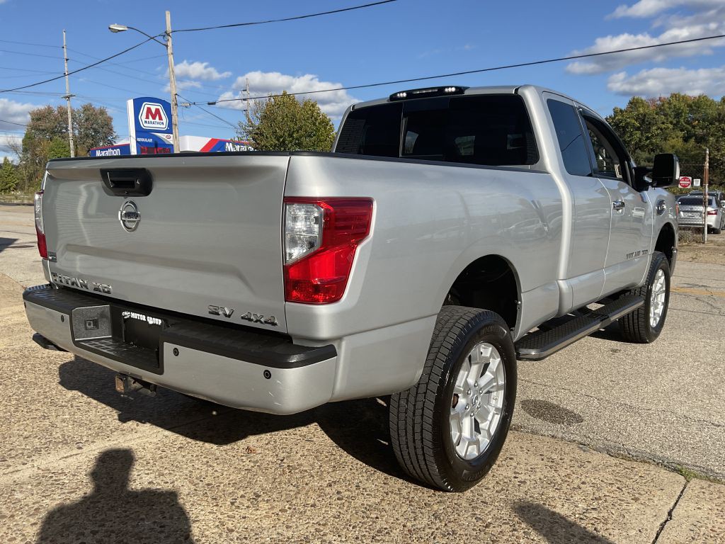 2017 Nissan Titan Image 3