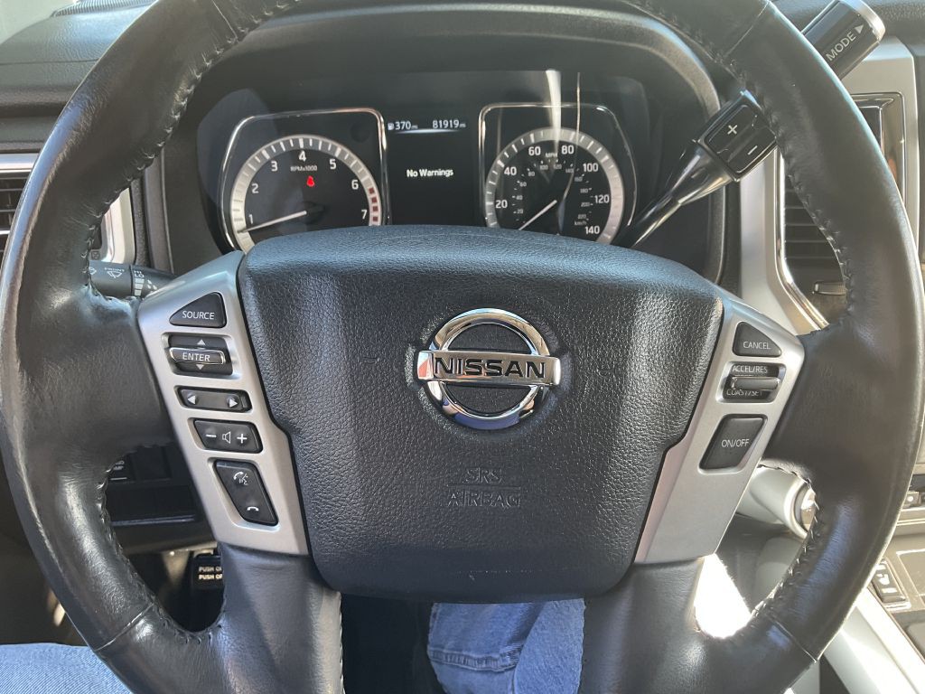 2017 Nissan Titan Image 33