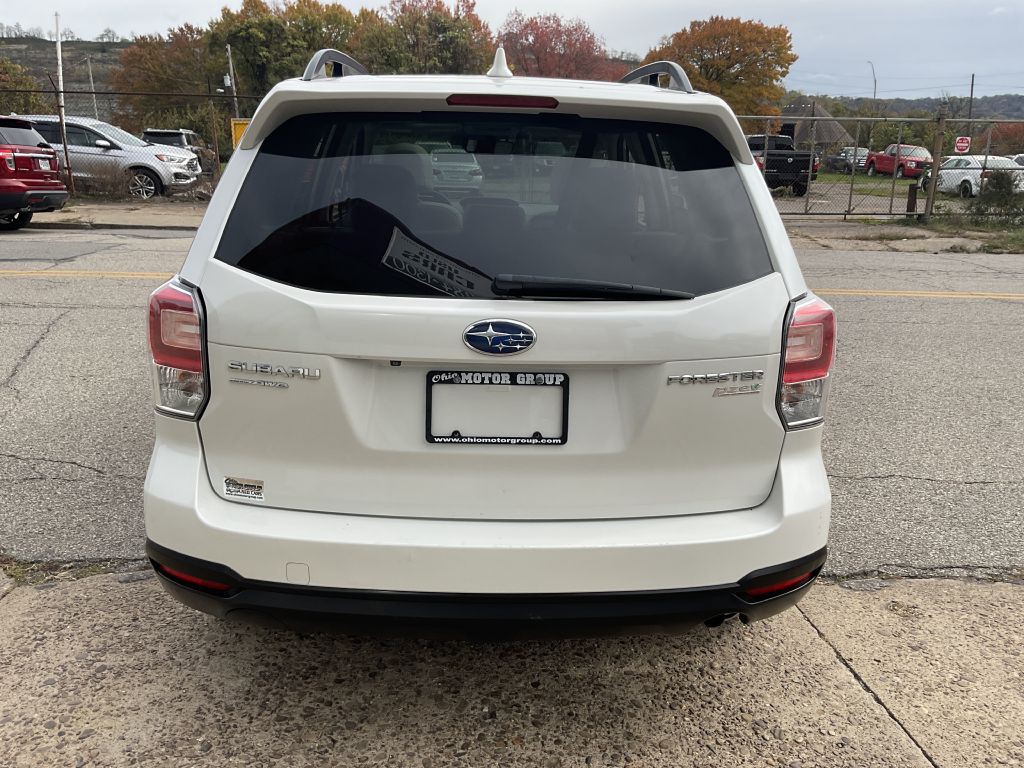 2017 Subaru Forester Image 8