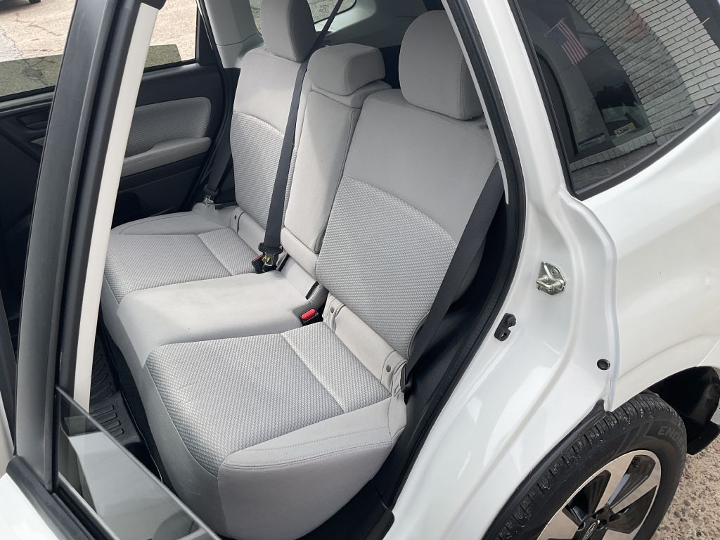 2017 Subaru Forester Image 20