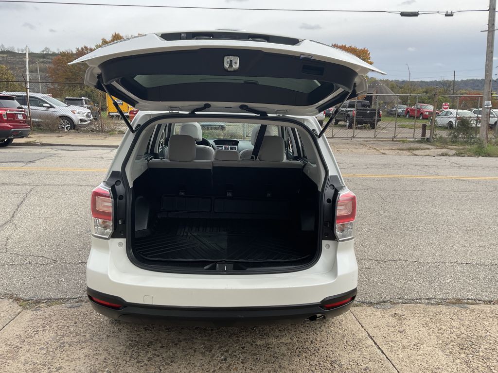 2017 Subaru Forester Image 26