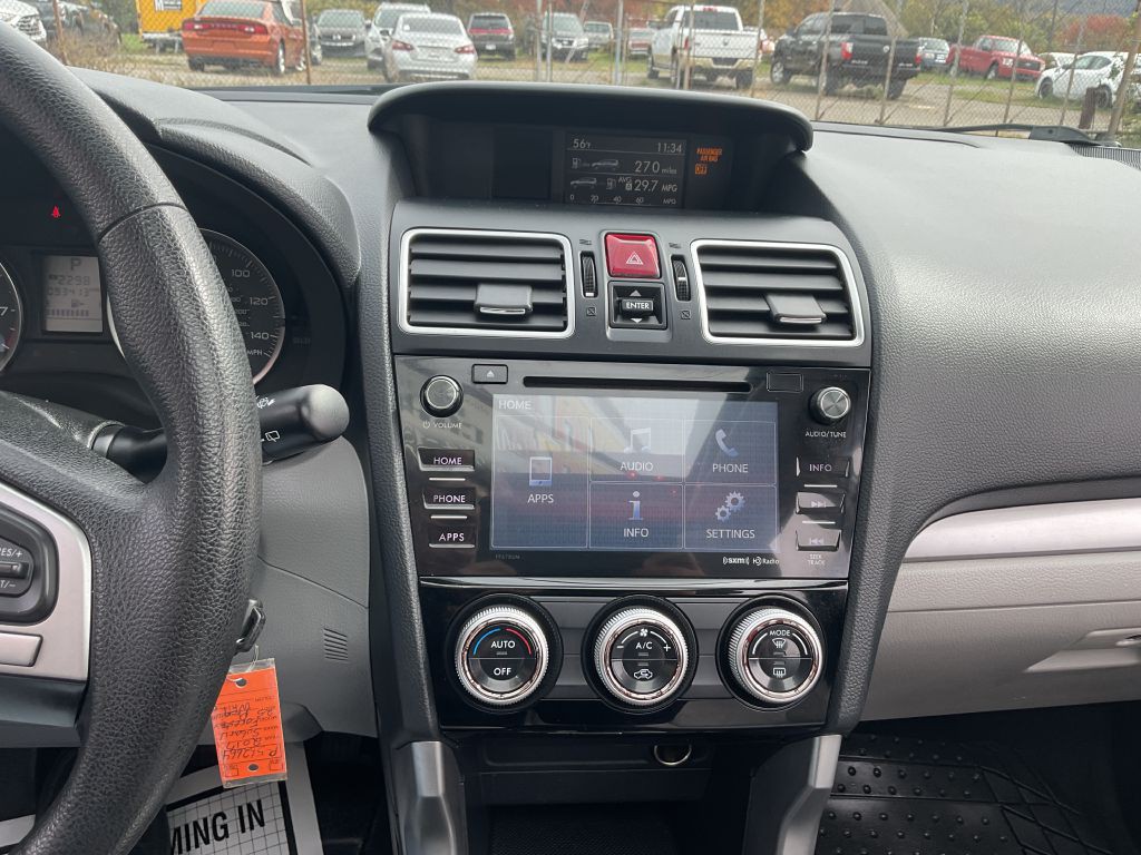 2017 Subaru Forester Image 37