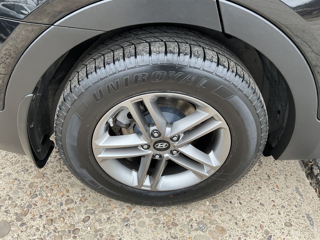 2017 Hyundai Santa Fe Sport Image 12