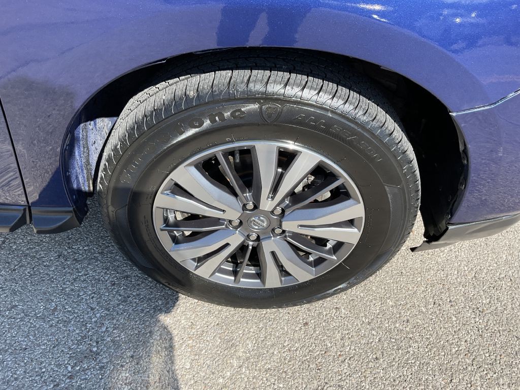 2020 Nissan Pathfinder Image 11