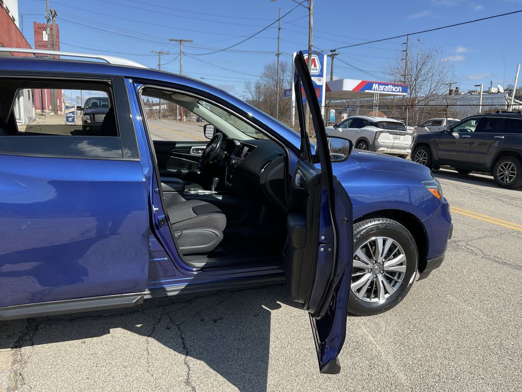 2020 Nissan Pathfinder Image 16