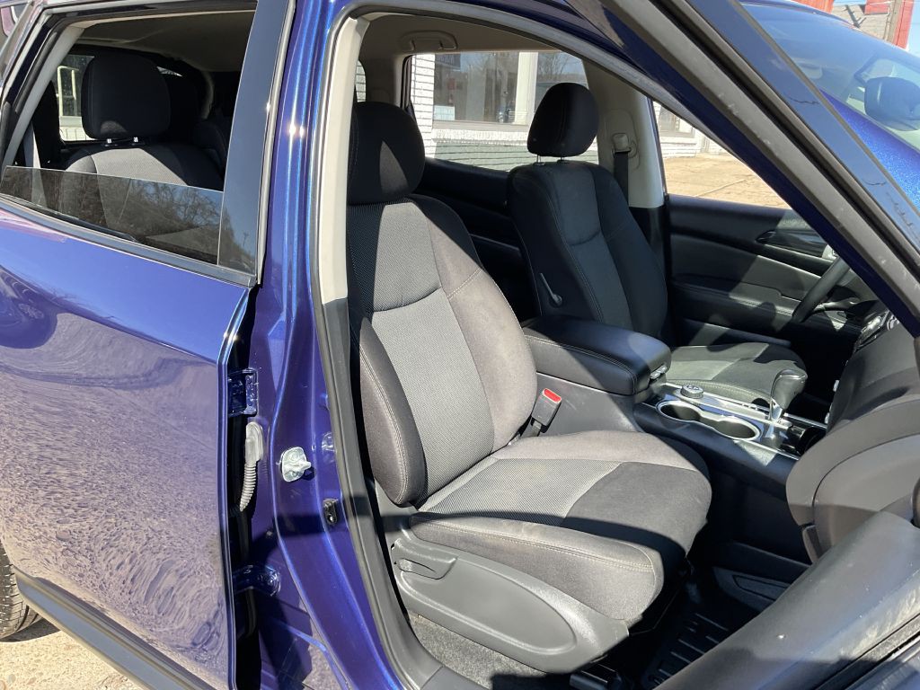 2020 Nissan Pathfinder Image 17