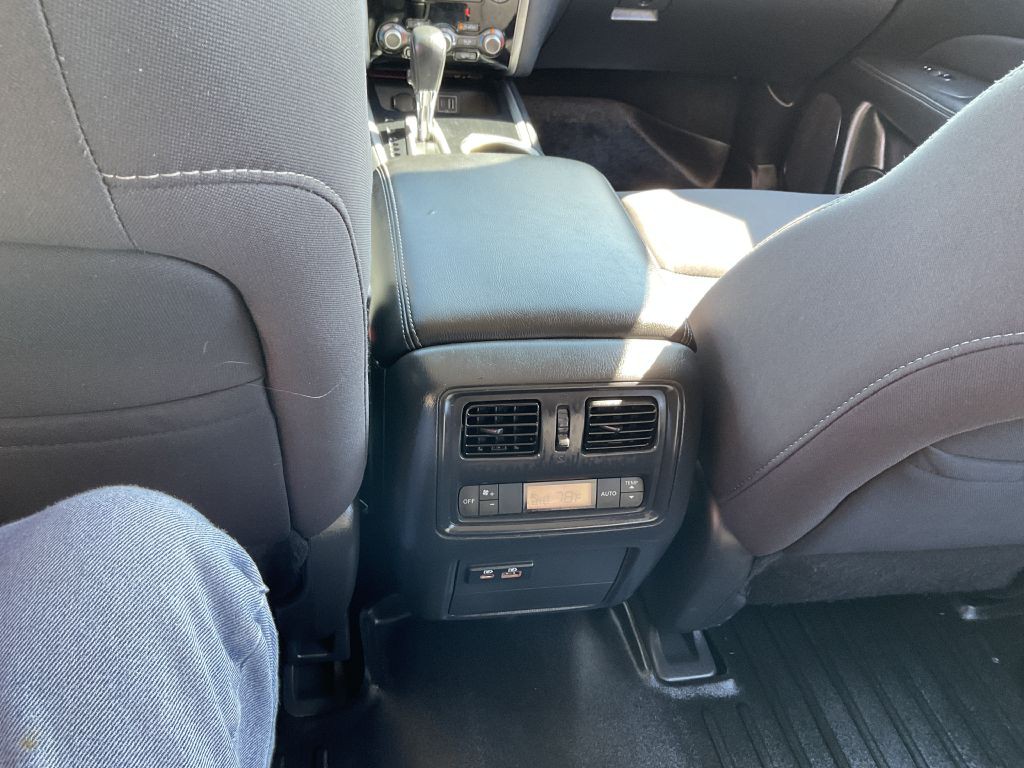 2020 Nissan Pathfinder Image 32