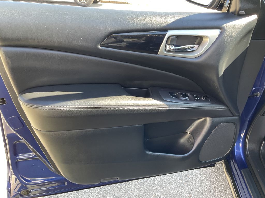 2020 Nissan Pathfinder Image 33