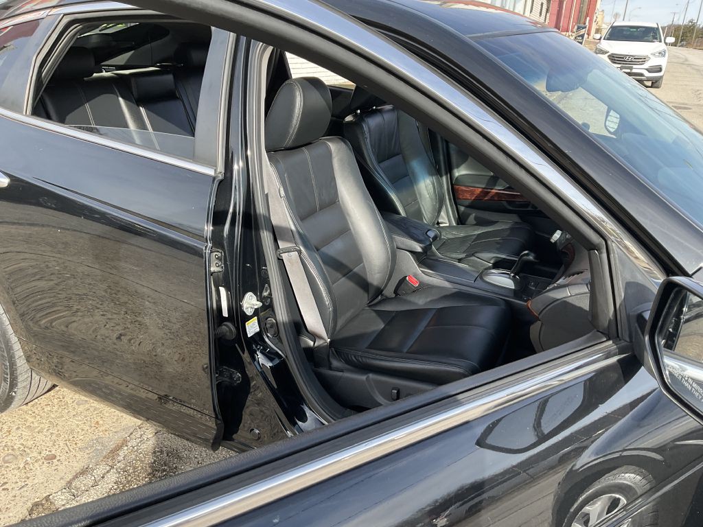 2011 Honda Crosstour Image 17