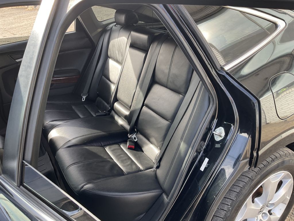 2011 Honda Crosstour Image 20