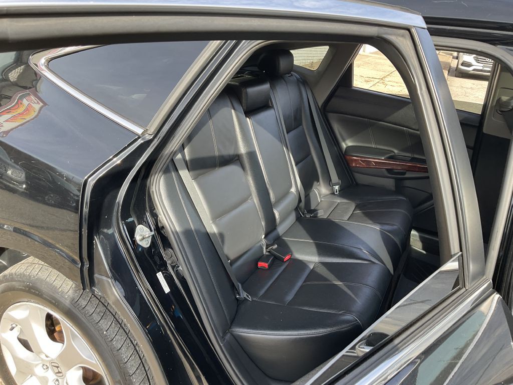 2011 Honda Crosstour Image 23