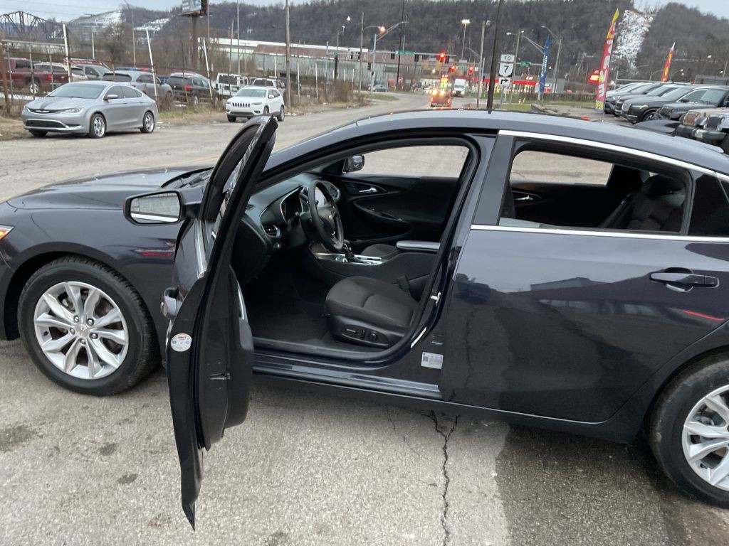 2023 Chevrolet Malibu Image 13