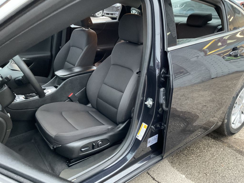 2023 Chevrolet Malibu Image 14