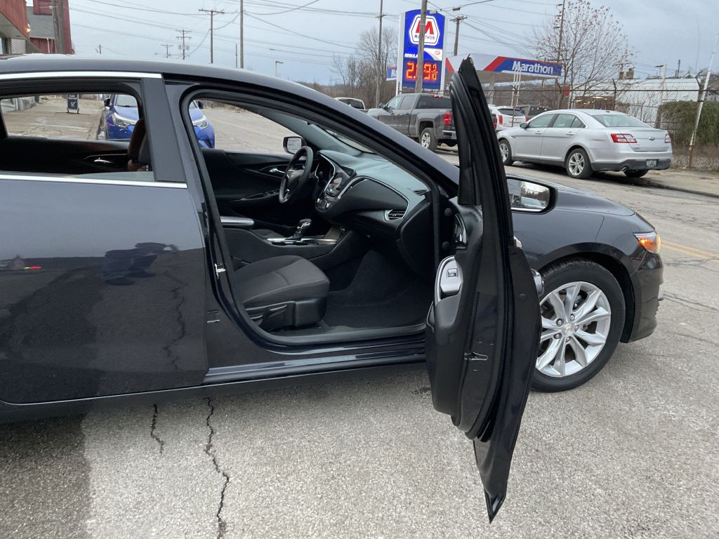 2023 Chevrolet Malibu Image 16