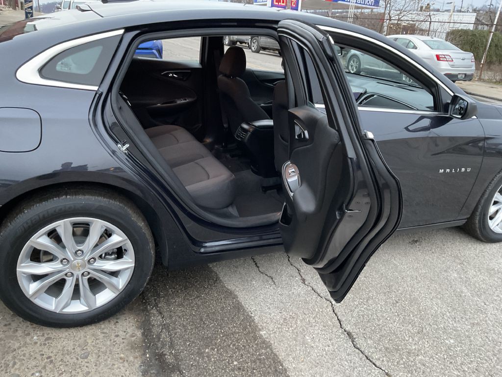 2023 Chevrolet Malibu Image 22