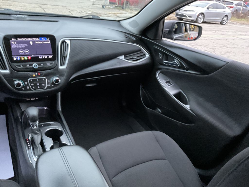 2023 Chevrolet Malibu Image 28