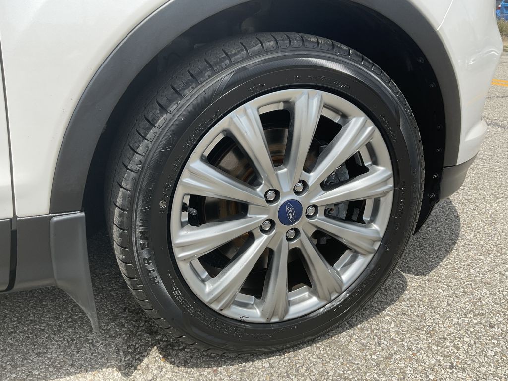 2017 Ford Escape Image 12