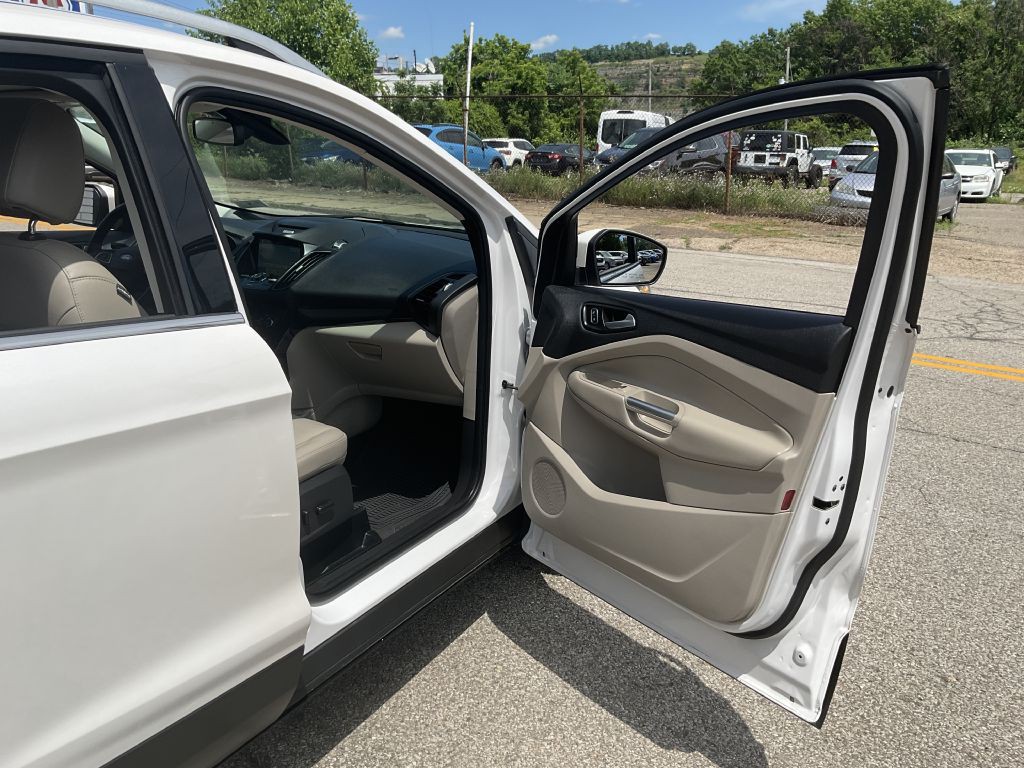 2017 Ford Escape Image 15
