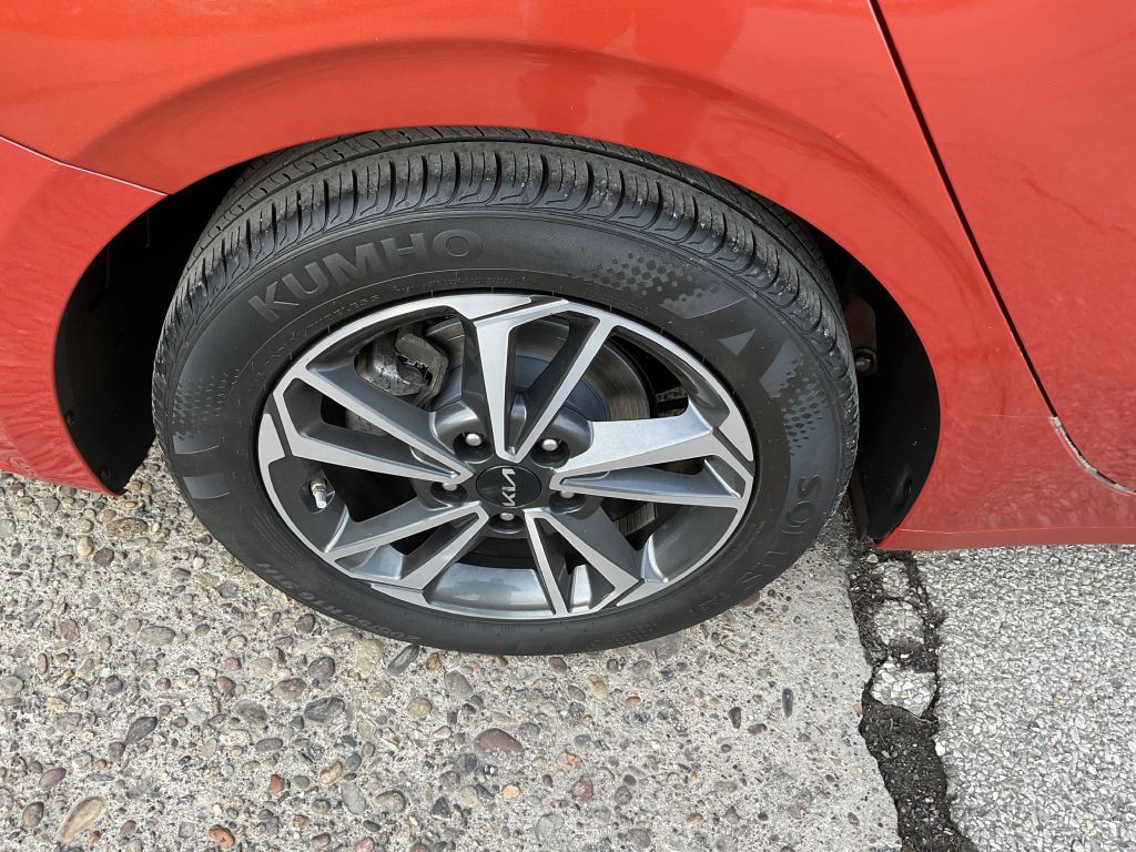 2023 Kia Forte Image 12