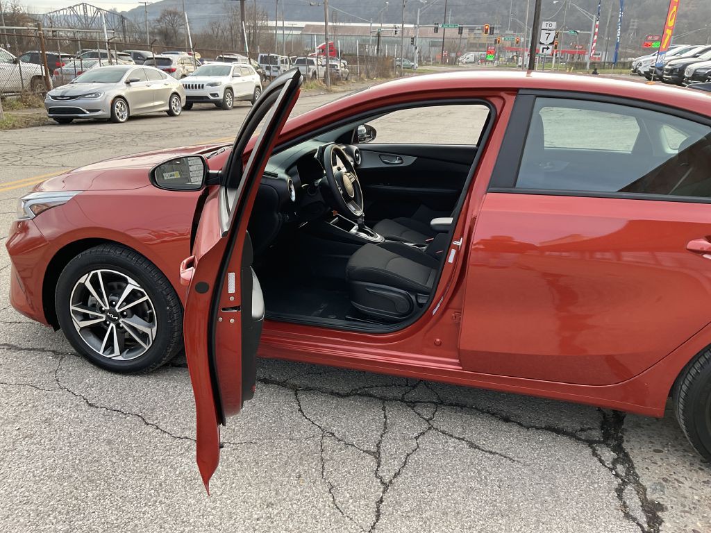 2023 Kia Forte Image 13