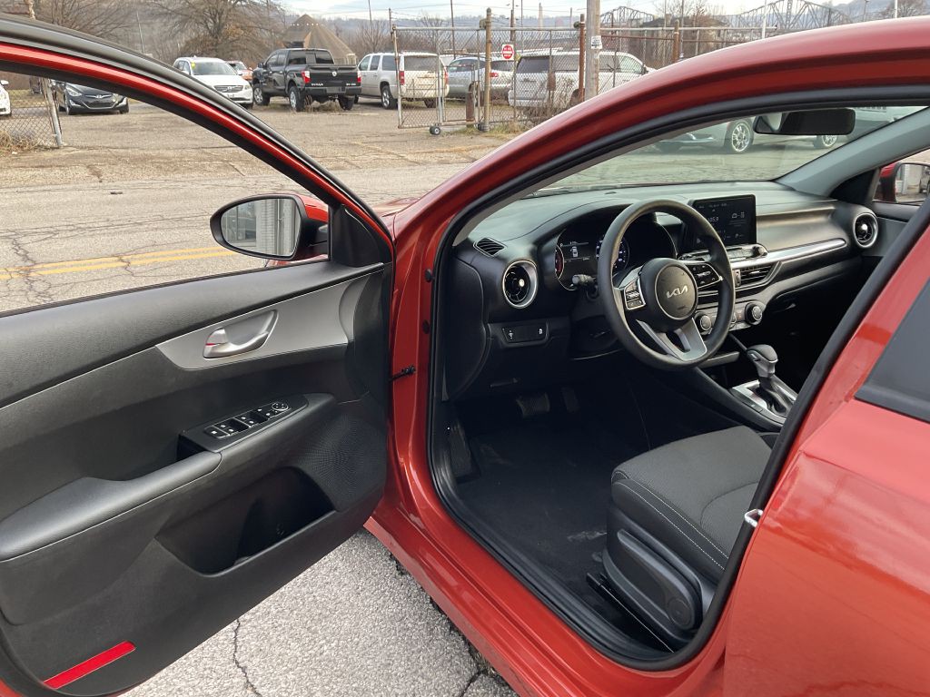 2023 Kia Forte Image 15