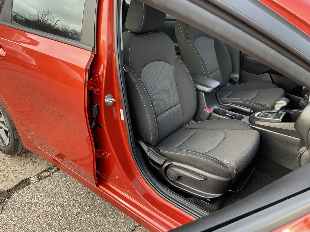 2023 Kia Forte Image 17