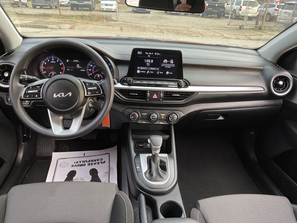 2023 Kia Forte Image 28