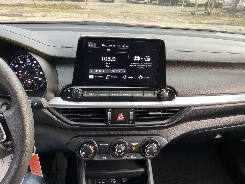 2023 Kia Forte Image 35