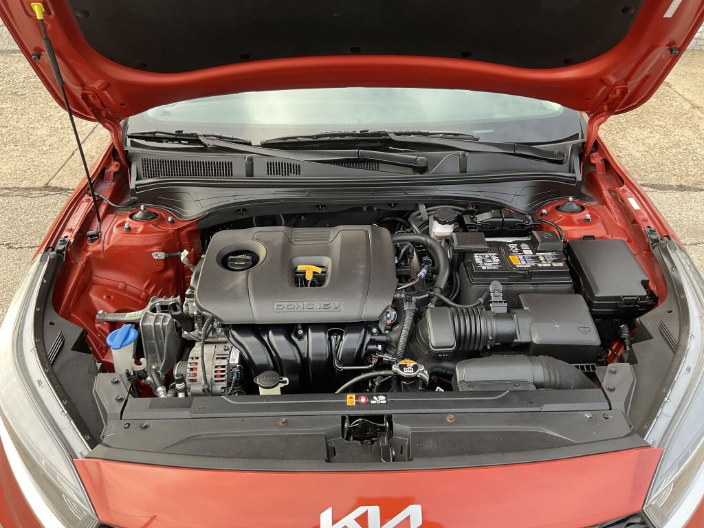 2023 Kia Forte Image 38