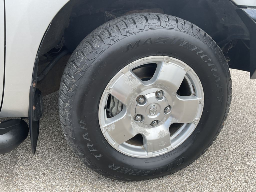 2008 Toyota Tundra Image 12