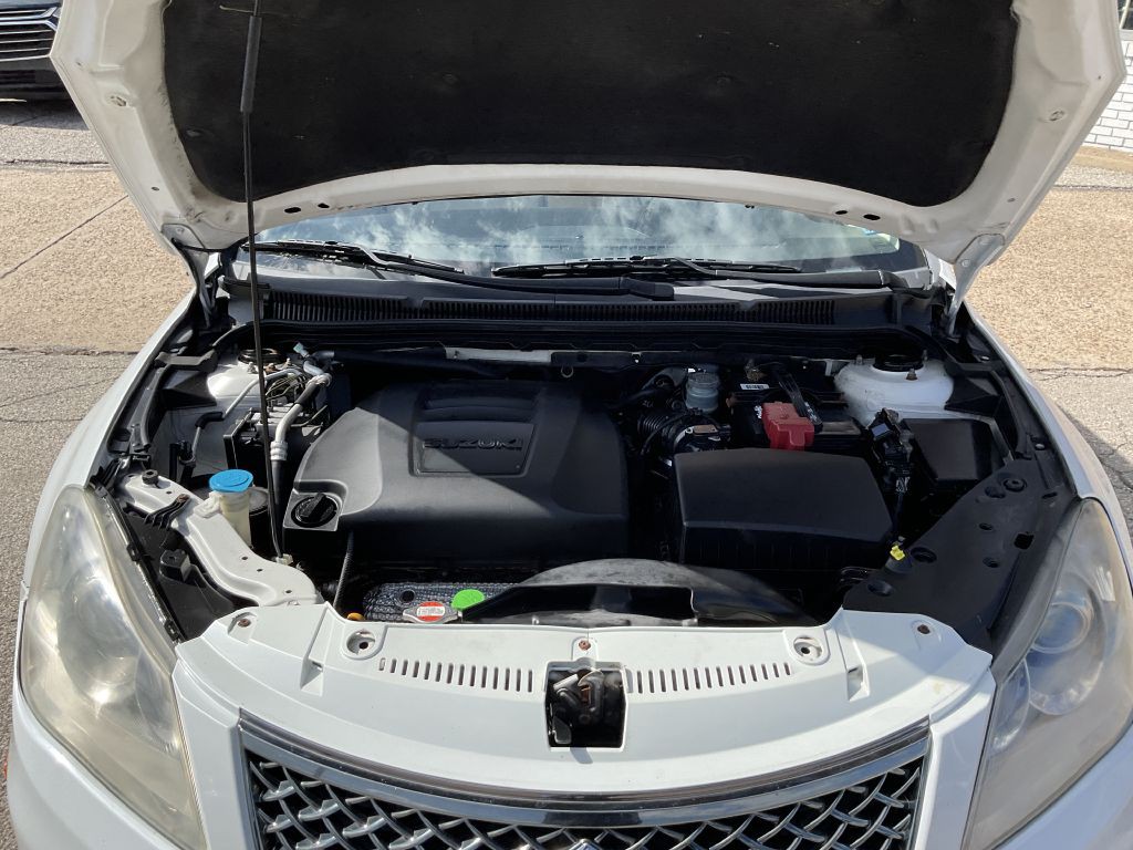 2013 Suzuki Kizashi Image 31